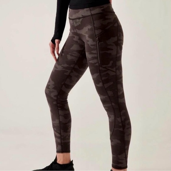 Athleta Pants - Athleta Rainier Camo Black Reflective  Leggings XS